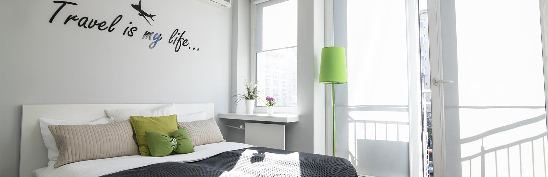 Apartment Salon Bed Window